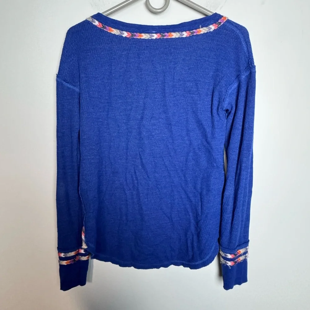 We The Free Free People Blue Thermal Rainbow Trim Long Sleeve Henley Top small - Picture 5 of 10